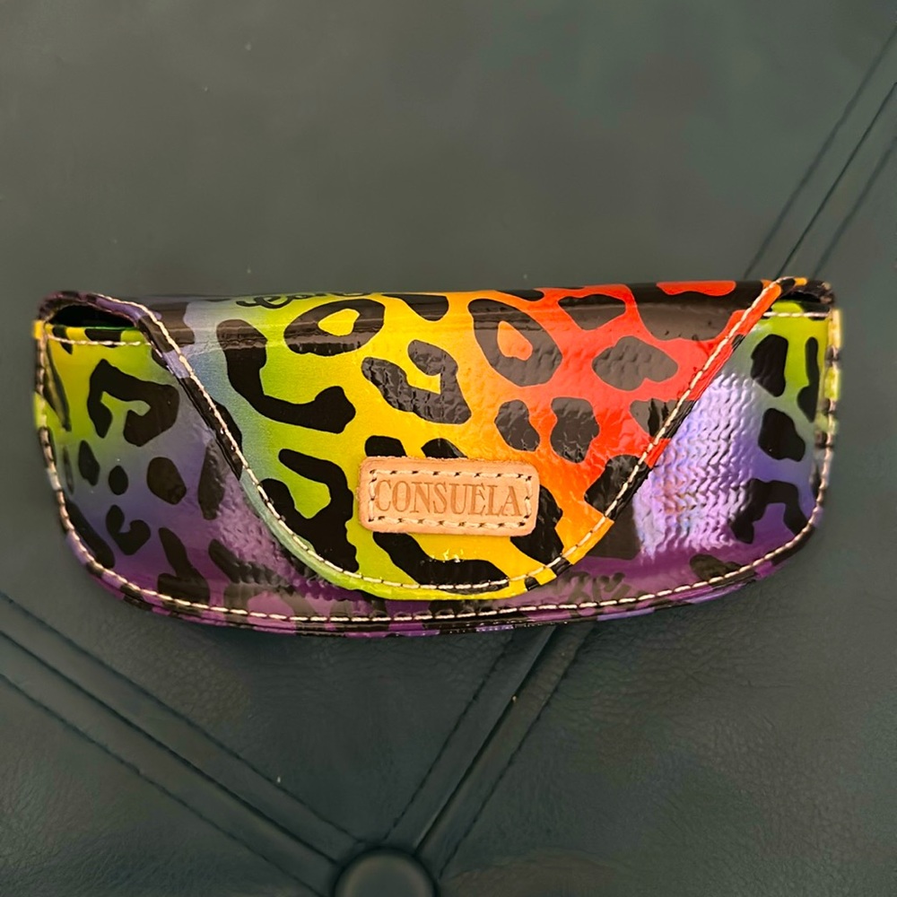 Consuelo semi sunglasses case